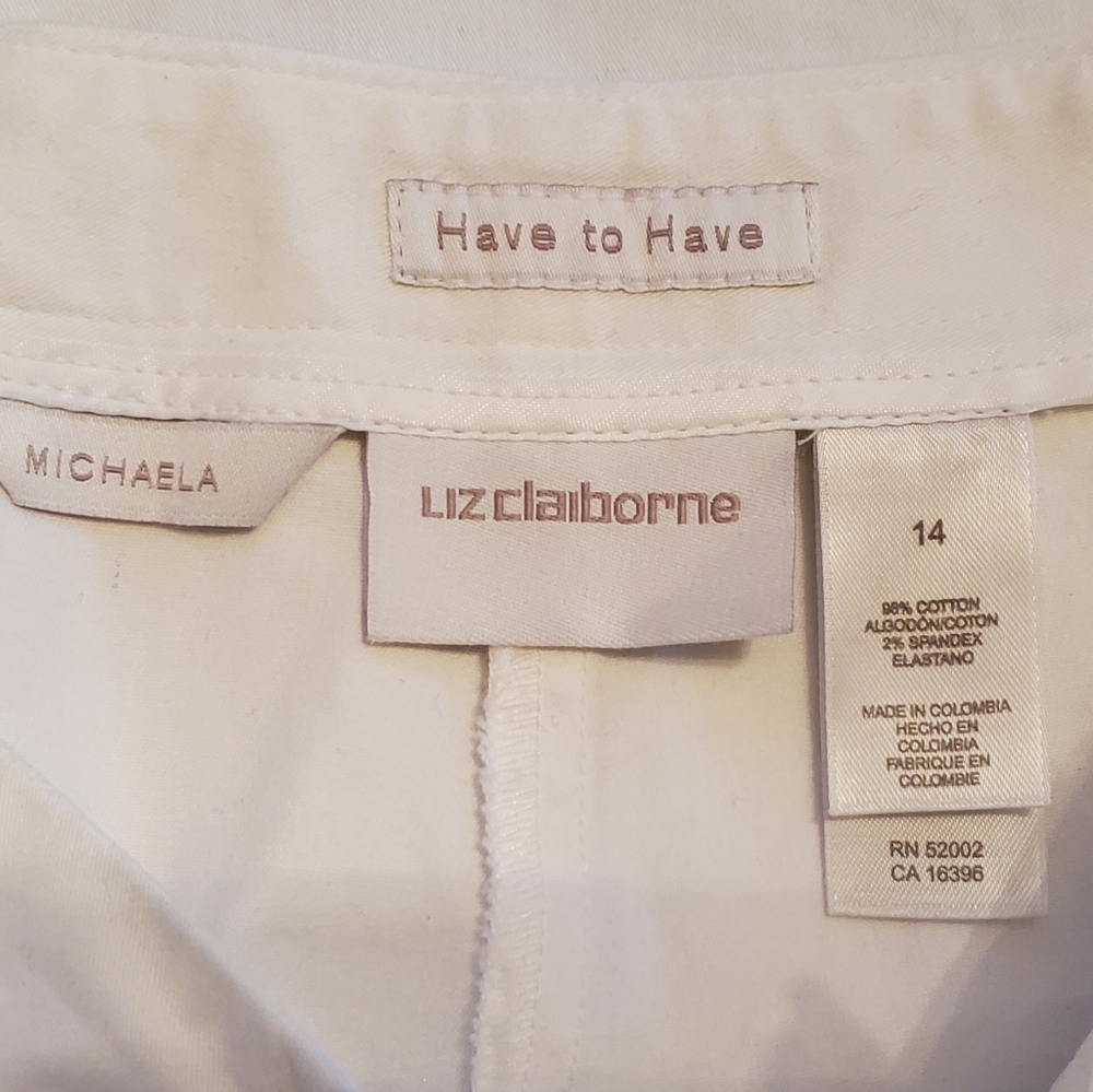 Liz Claiborne White Michaela Mid Rise Capris Size 14 - Picture 8 of 9